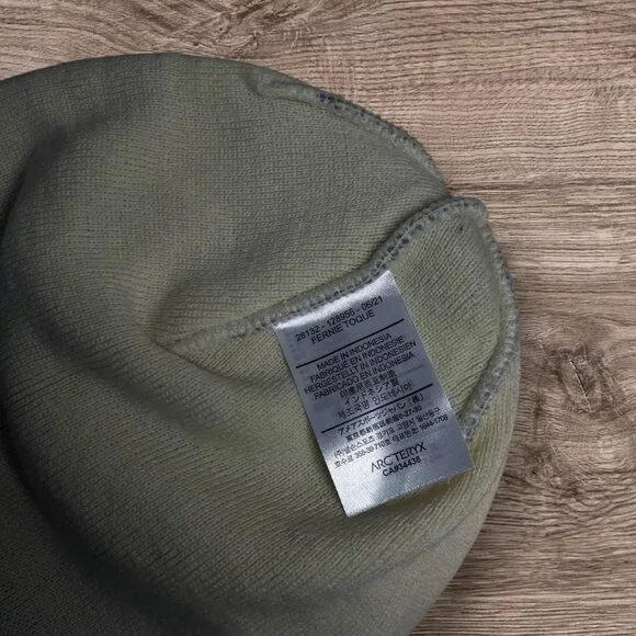 Arc'teryx Fernie Toque Beanie Cream/Purple - Picture 3 of 3